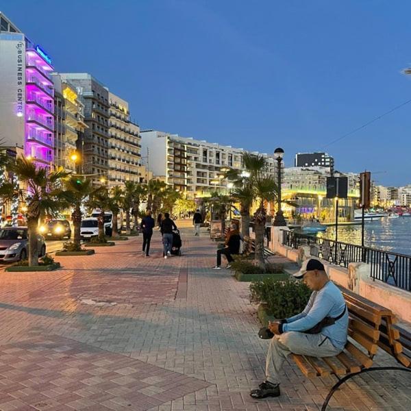 Seaside In Apartment